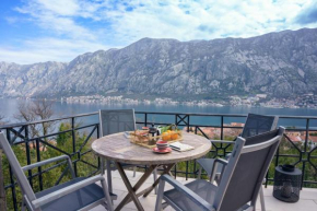 Sea view apartment in Kotor Bay